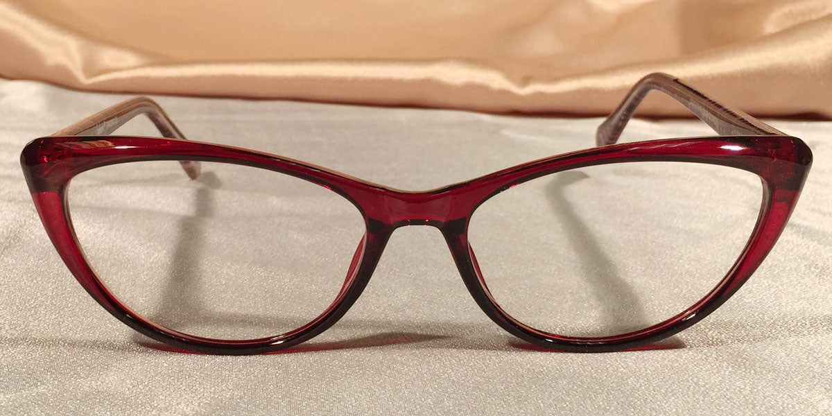 Vampires – Ruby Red Cat Eye Frames