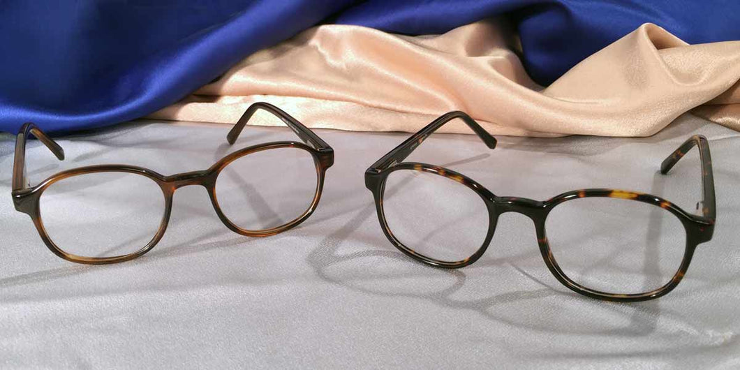 View of Duckies tortoiseshell eyeglasses frames set