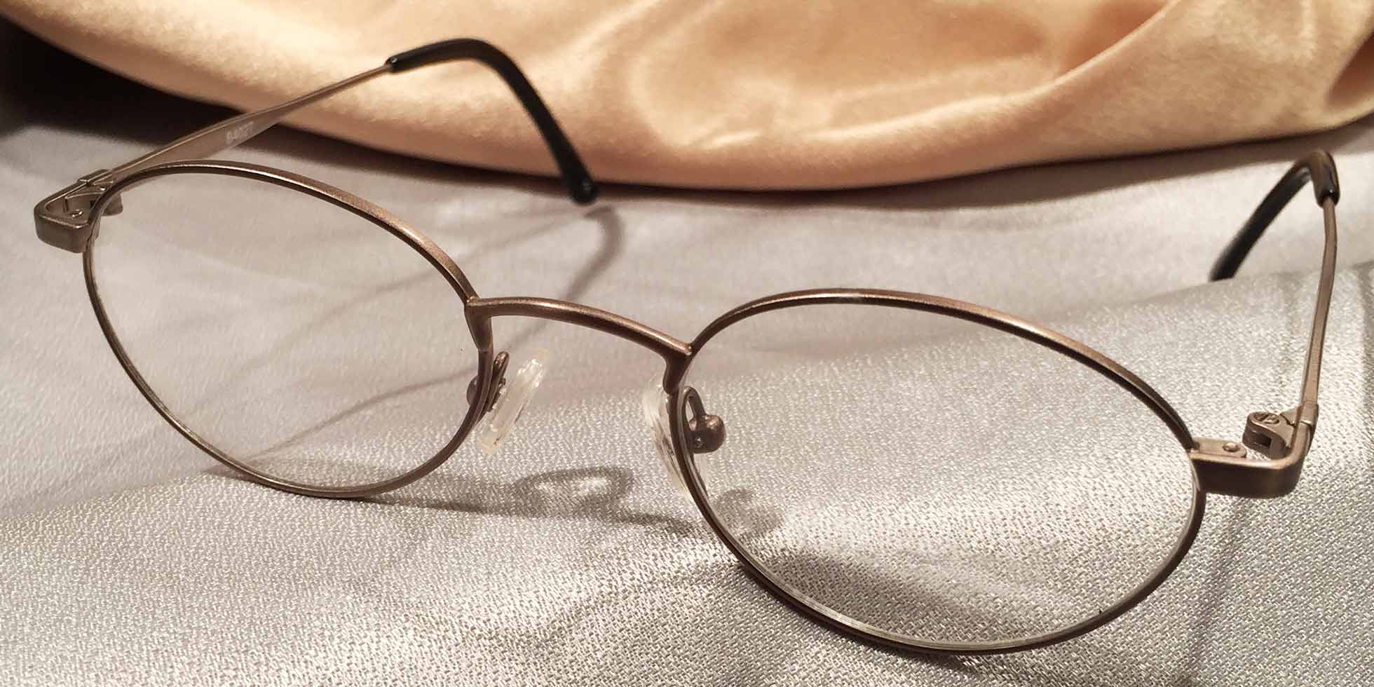 Front view of Erudites gold pewter metal eyeglasses