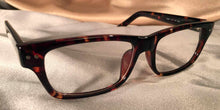 Load image into Gallery viewer, Side view of Gotham Eye Gear tortoiseshell eyeglasses
