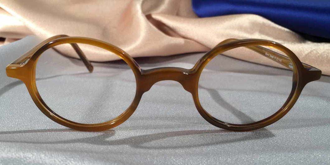 Front view of Peabody-Pierce #6 Blonde Streak tortoiseshell eyeglasses
